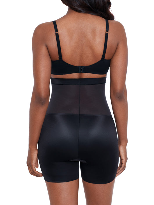 Core Contour High-Waist Mid-Thigh Shaping Short