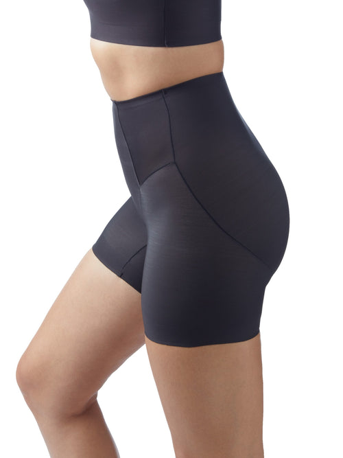 Skin Benefit Mid-Thigh Shaping Short