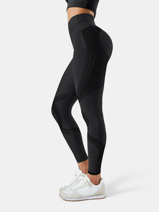 Easelyn Butt-Lifting Sculpt Leggings in black, side view showing the sculpting lines