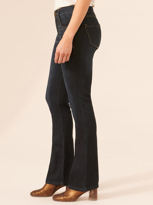 Easelyn Lift & Smooth Bootcut Jeans